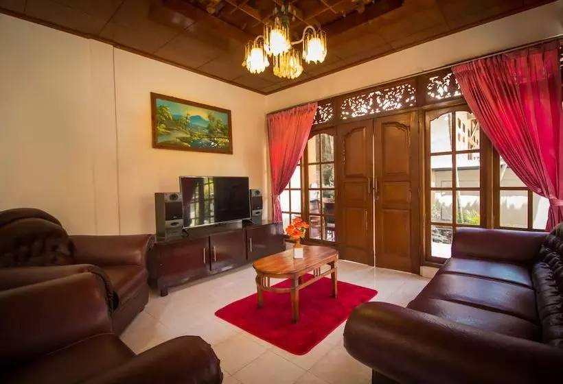 Majatalo D Canyon Guwang Homestay