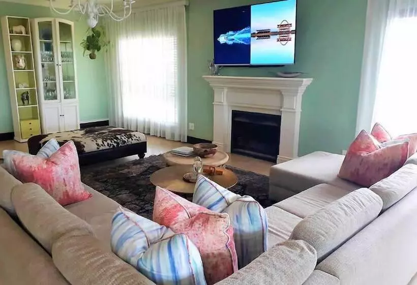 ペンション Dolphins Guest House Umhlanga
