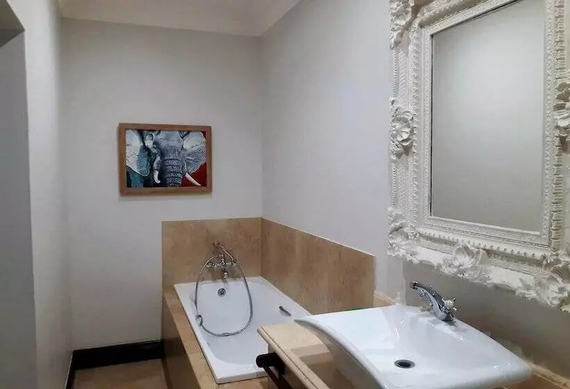 ペンション Dolphins Guest House Umhlanga