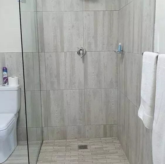 ペンション Dolphins Guest House Umhlanga