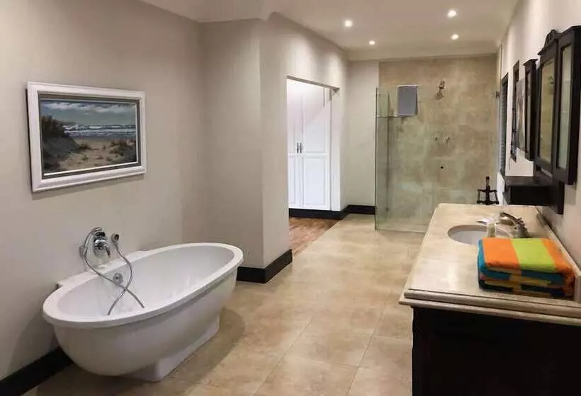 ペンション Dolphins Guest House Umhlanga