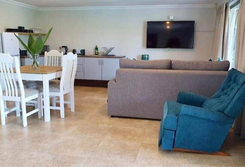 بنسيون Dolphins Guest House Umhlanga