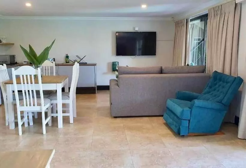 ペンション Dolphins Guest House Umhlanga
