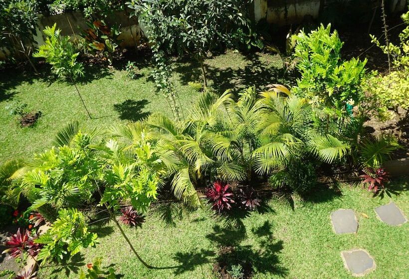 پانسیون Lightness Apartments Two Bedrooms And 2 Bathrooms