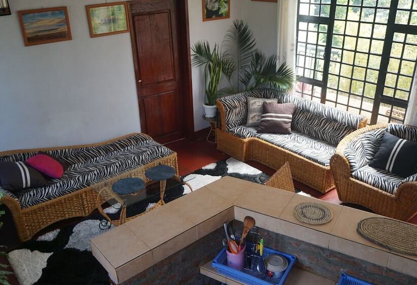 پانسیون Lightness Apartments Two Bedrooms And 2 Bathrooms