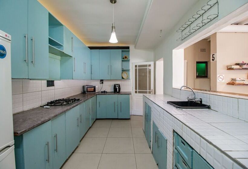 פנסיון Mauya Guesthouse