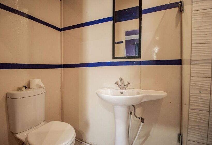 פנסיון Mauya Guesthouse