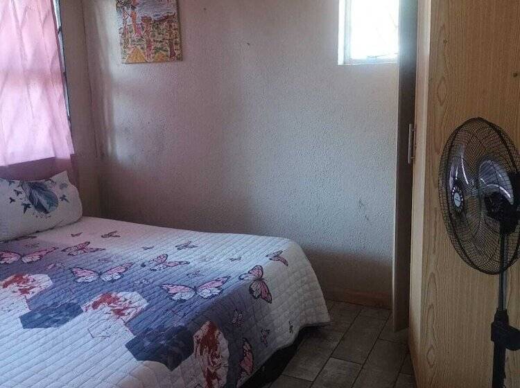 פנסיון Mauya Guesthouse