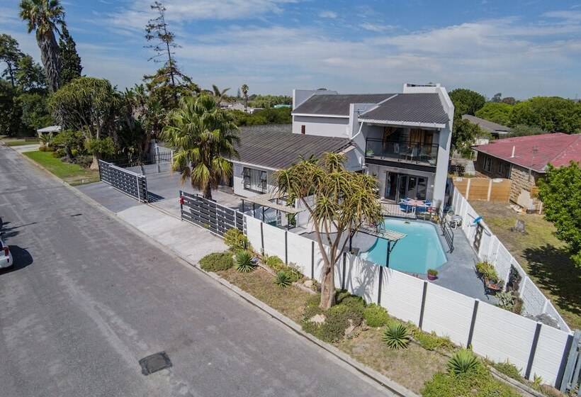 פנסיון Mauya Guesthouse