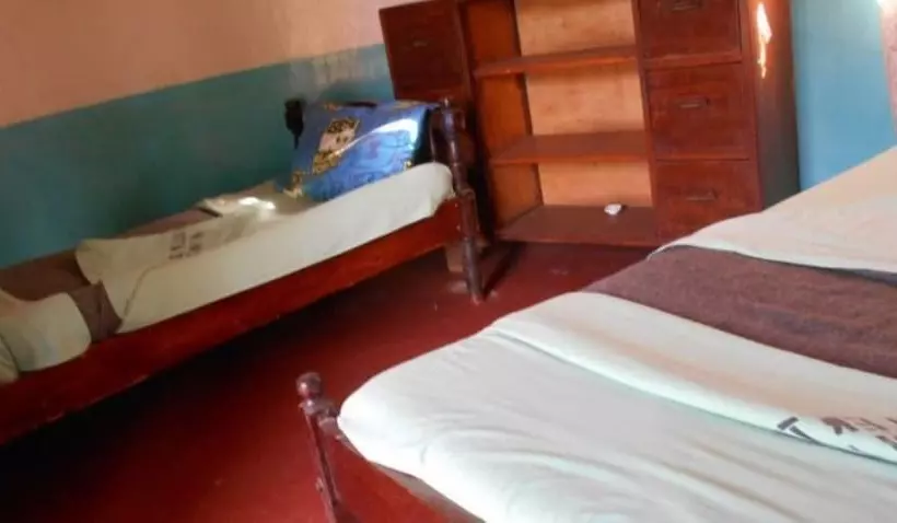 پانسیون Trailer Safari Inn