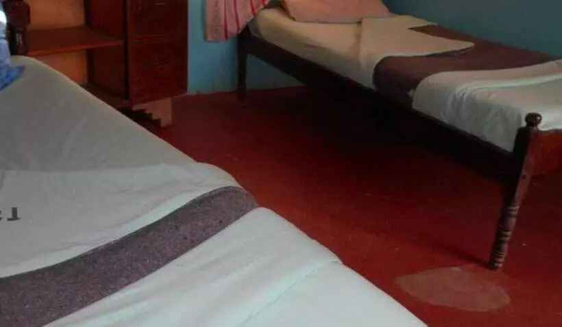 پانسیون Trailer Safari Inn