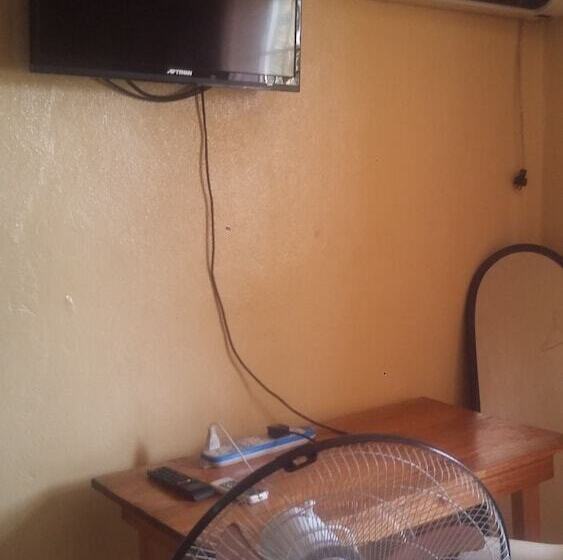 ペンション Kollie Guest House