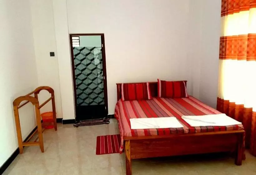 پانسیون Venus Guest House