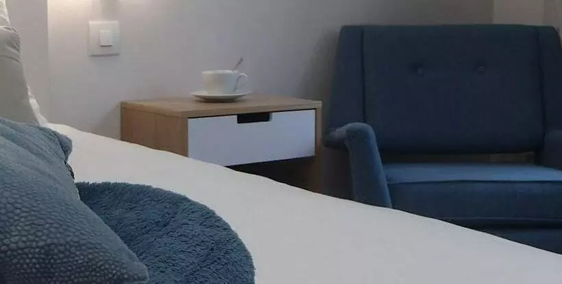 Aamiaismajoitus (B&B) Chambre D Hotes Les Pins