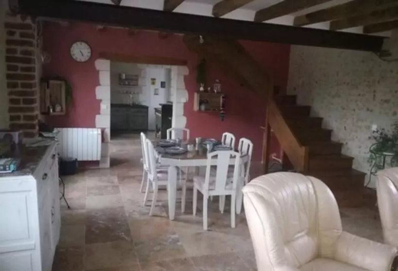 Aamiaismajoitus (B&B) Chambre D Hôte Monthodon