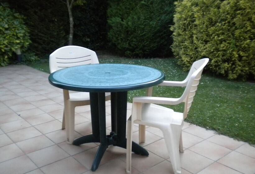 ペンション Bed & Breakfast