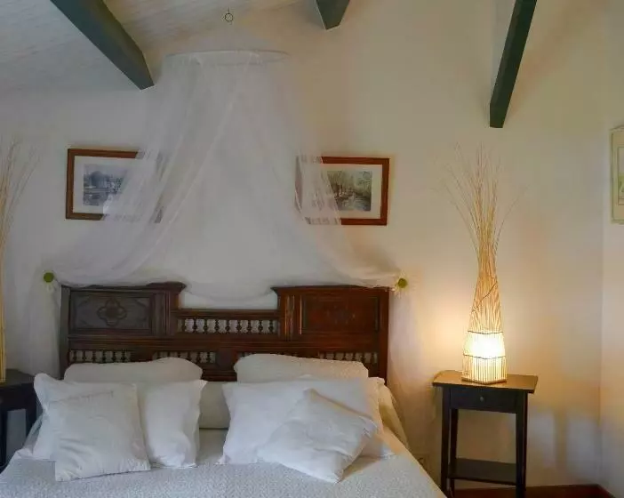 Majatalo Le Petit Massigny