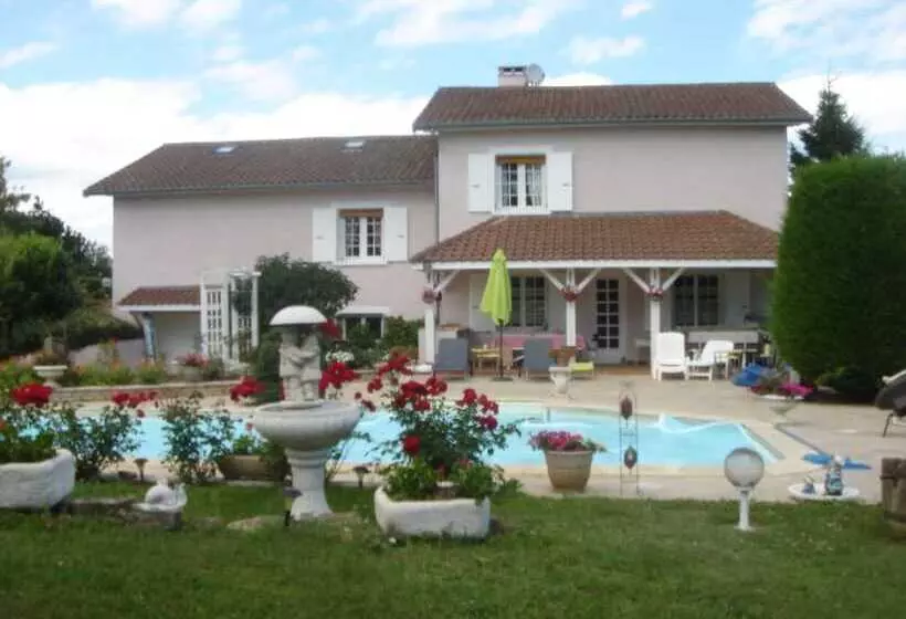 ベッドアンドブレックファースト Chambres D Hôtes La Résidence Fleurie