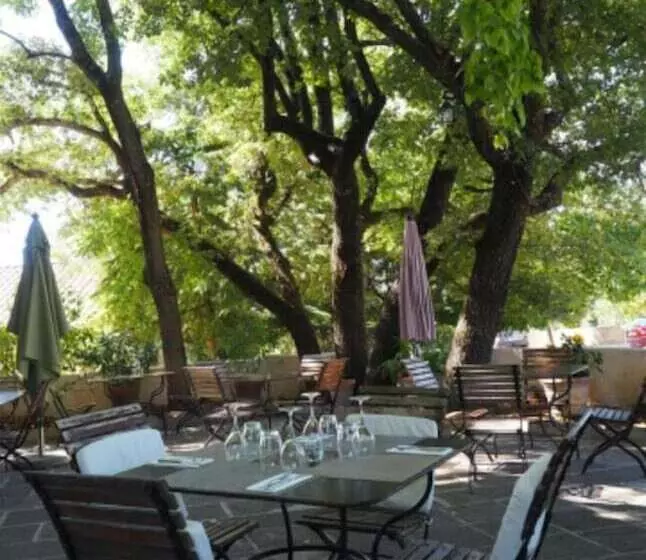 Aamiaismajoitus (B&B) L'auberge Des Tilleuls