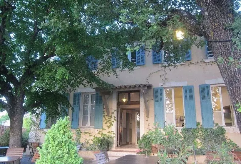 Aamiaismajoitus (B&B) L'auberge Des Tilleuls