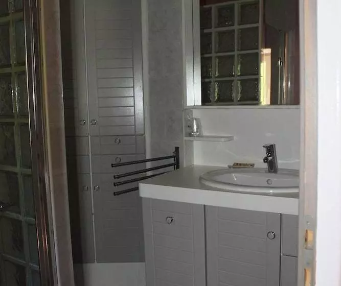 Aamiaismajoitus (B&B) Les Agnates