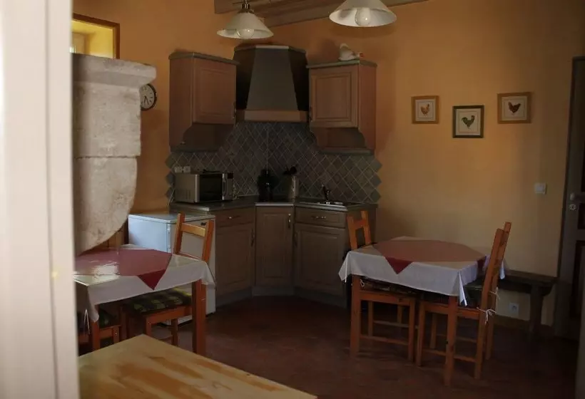 Aamiaismajoitus (B&B) Les Agnates