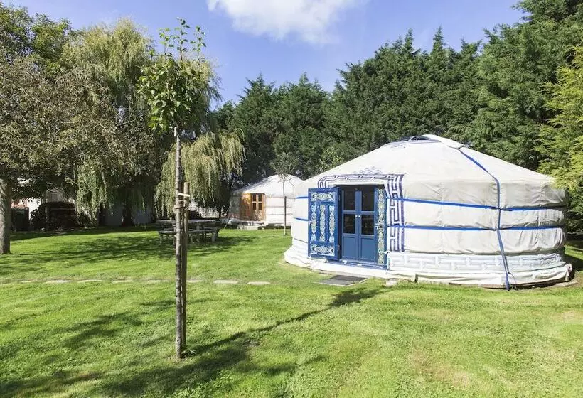 Aamiaismajoitus (B&B) Rando Yourte