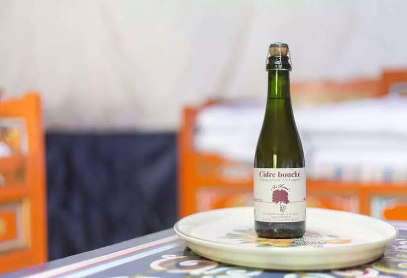 Aamiaismajoitus (B&B) Rando Yourte