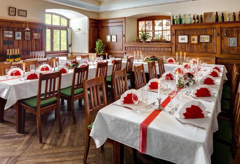 Отель Pfaubräu