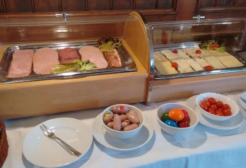 Отель Pfaubräu