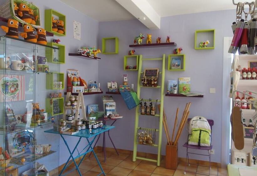 فندق Vvf Cantal Salers Vendes