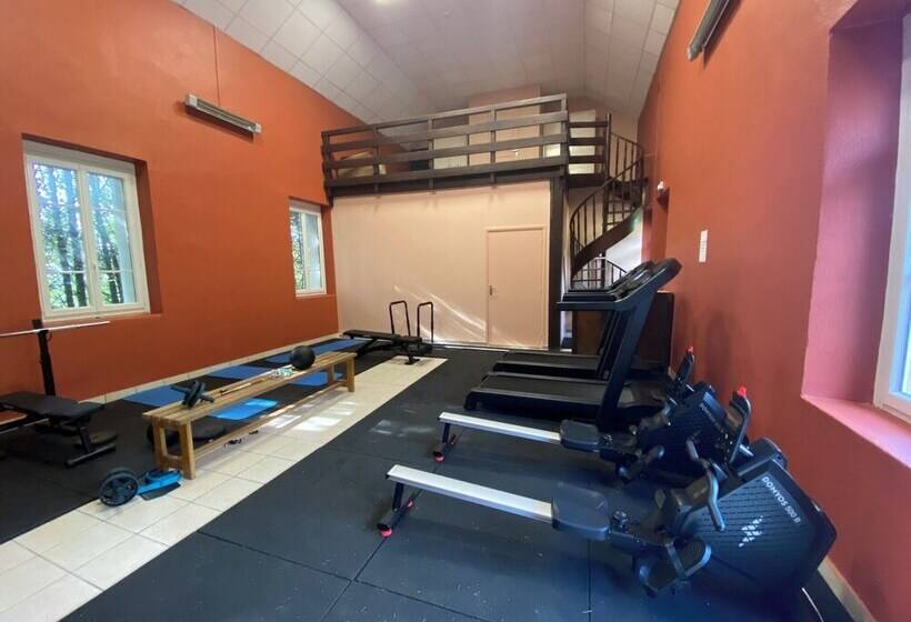 فندق Vvf Cantal Salers Vendes