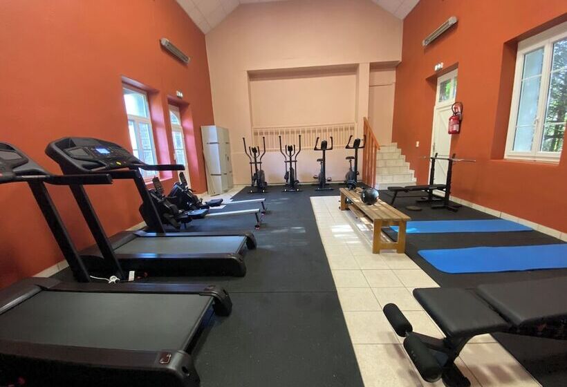 فندق Vvf Cantal Salers Vendes