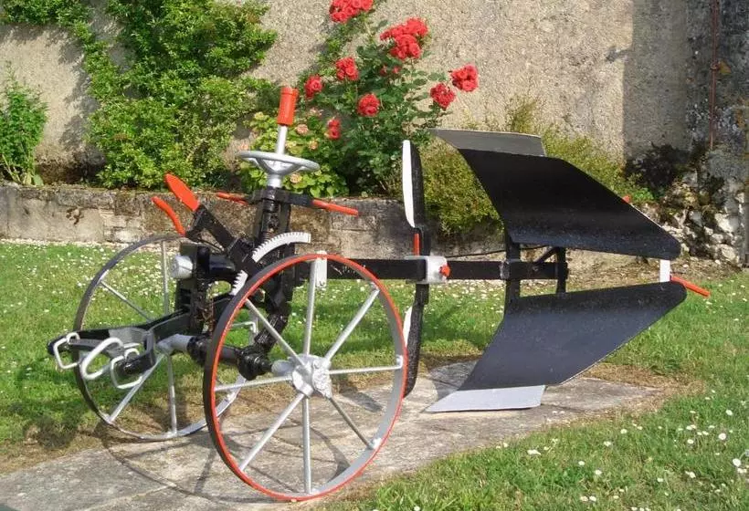 La Garconniere, Manoir De Longeveau
