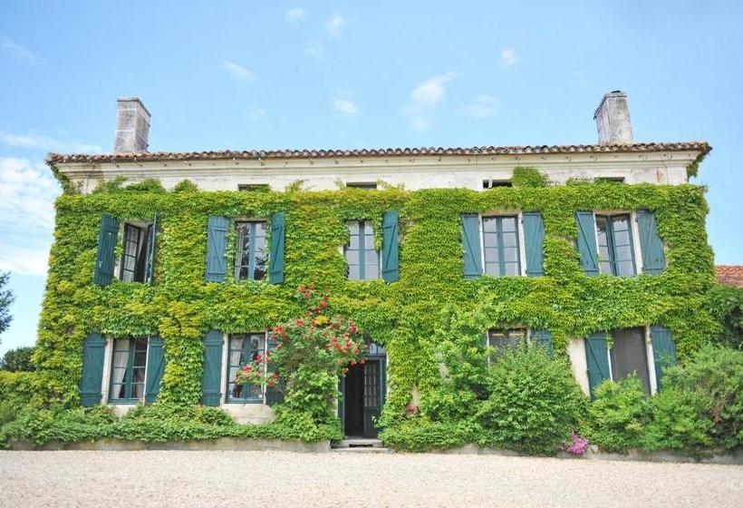 La Garconniere, Manoir De Longeveau