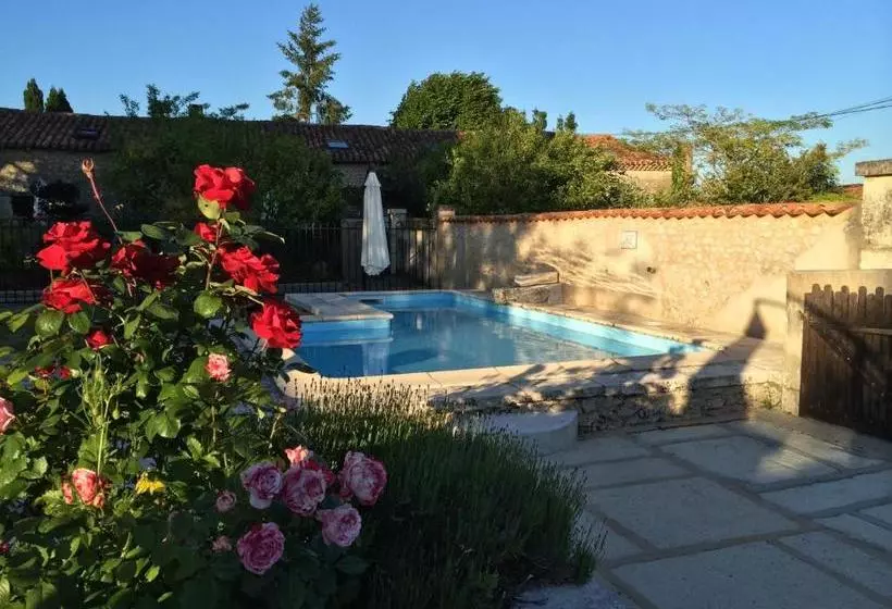 La Garconniere, Manoir De Longeveau