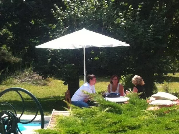 Majatalo Chez Françoise Et Michel Piscine