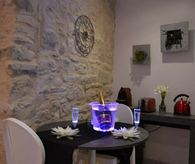 ペンション Les Nuits Envoutées