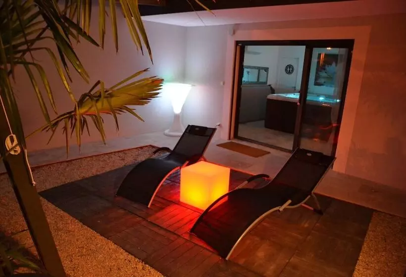 Majatalo Les Nuits Envoutées