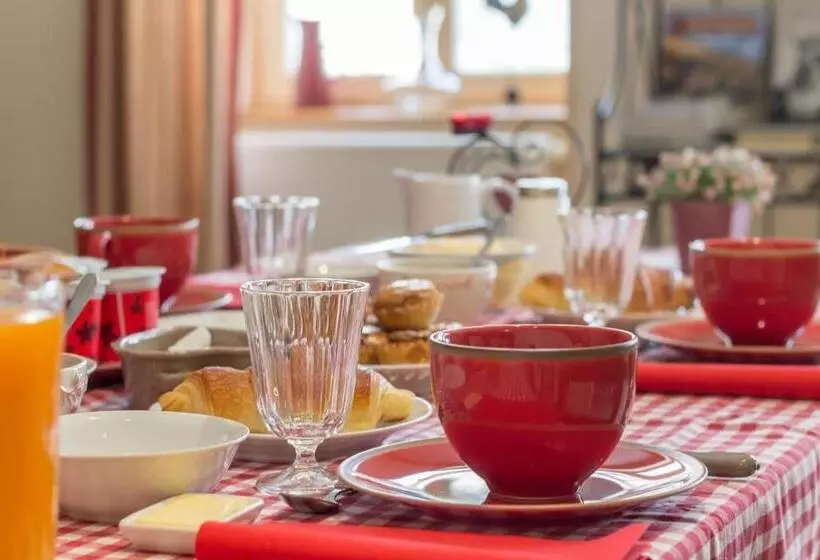 Majatalo Logis De L'orme