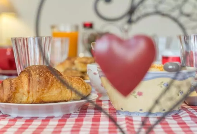 Majatalo Logis De L'orme