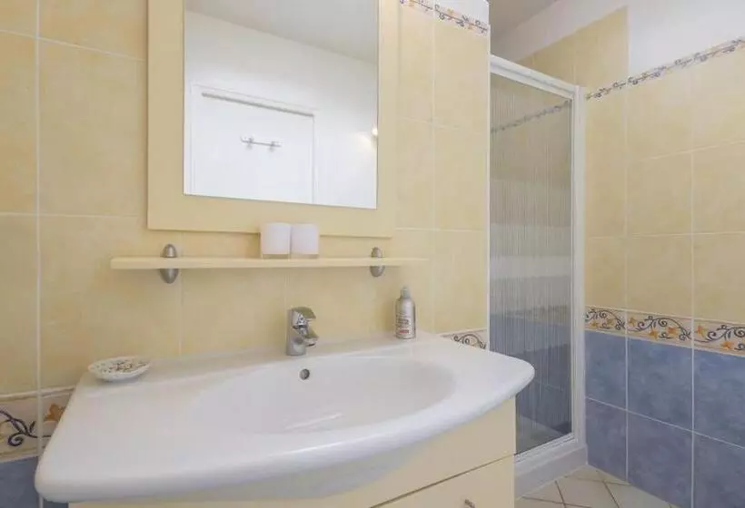 Majatalo Logis De L'orme