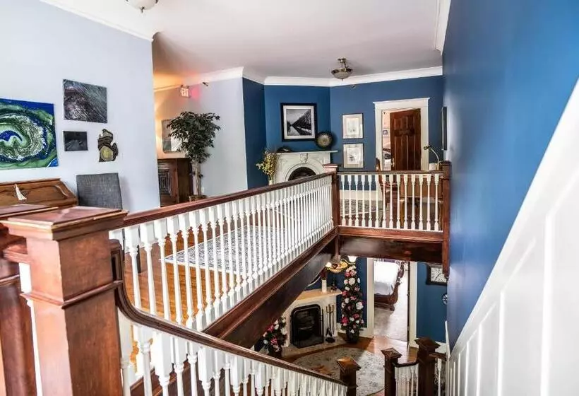 The Nordic Pineapple Bed And Breakfast