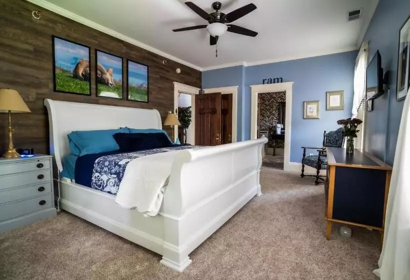 The Nordic Pineapple Bed And Breakfast