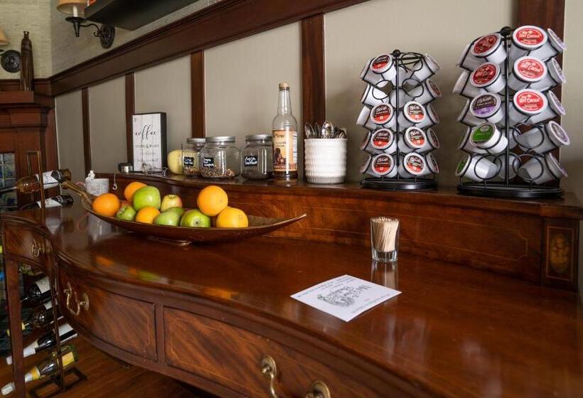 The Nordic Pineapple Bed And Breakfast