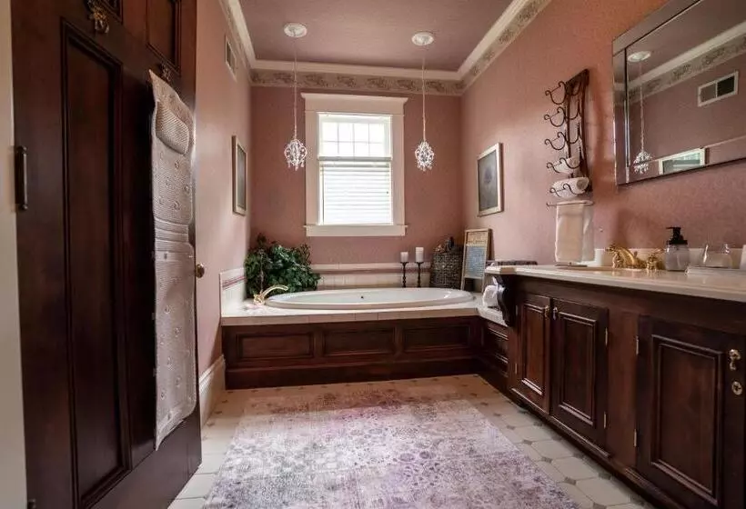 The Nordic Pineapple Bed And Breakfast