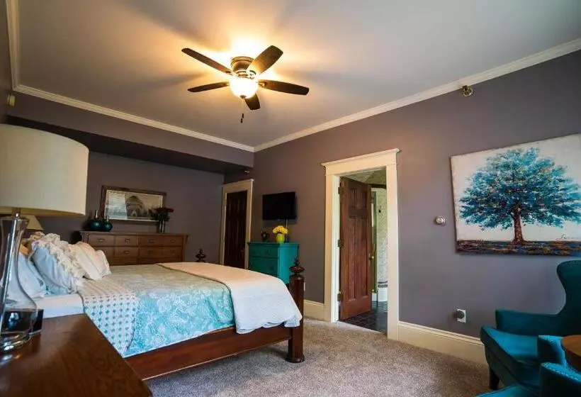 The Nordic Pineapple Bed And Breakfast