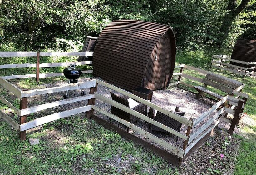 Edinburgh Cabin Camping
