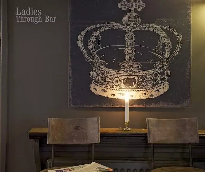 簡易ホテル The Kings Arms