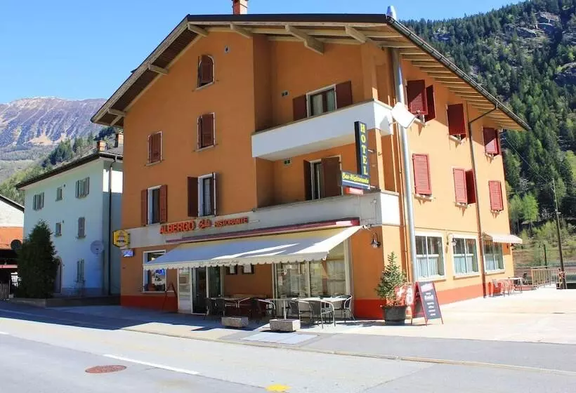 ホテル Ristorante Baldi